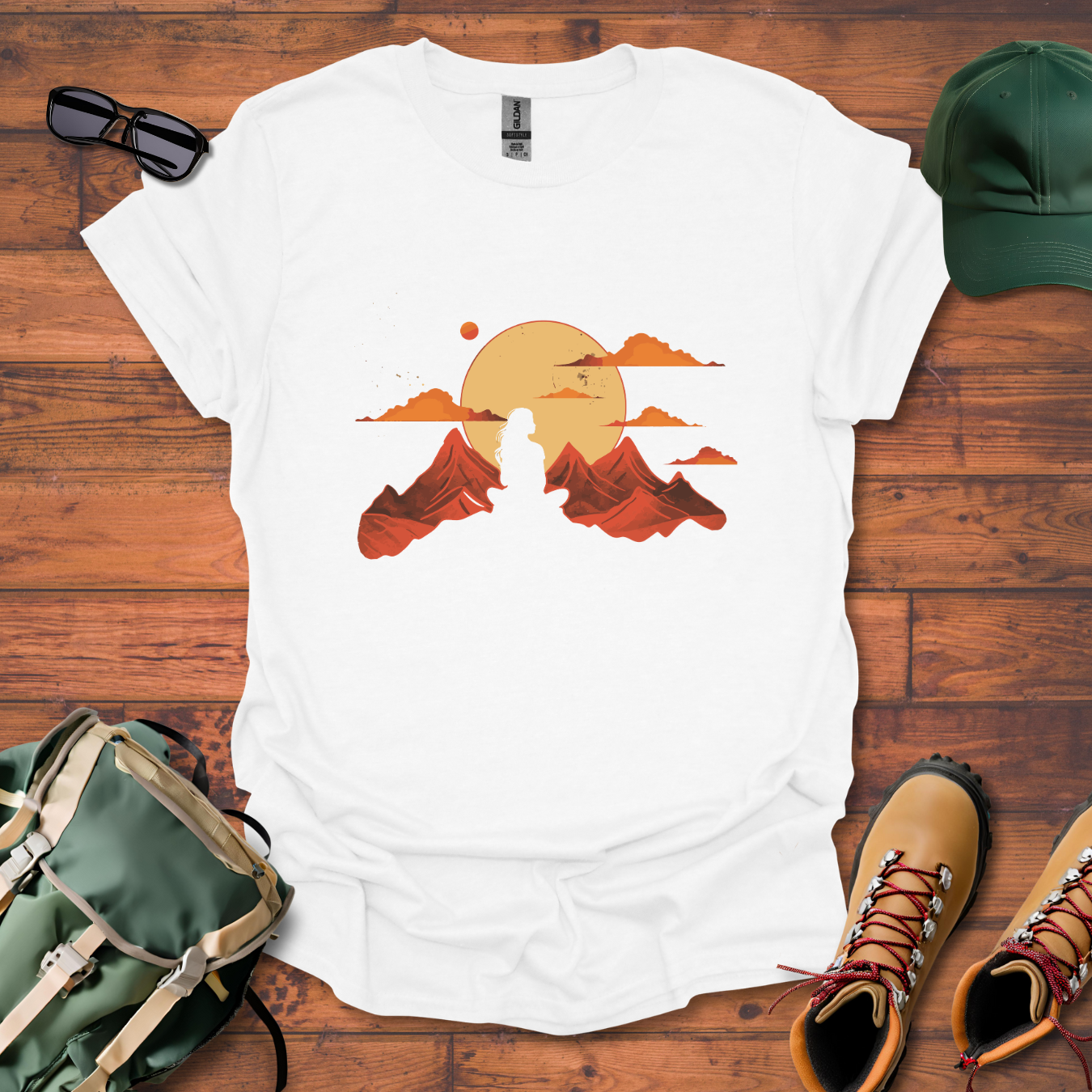 Woman Mountains Sun Tee - Unisex Softstyle T-Shirt