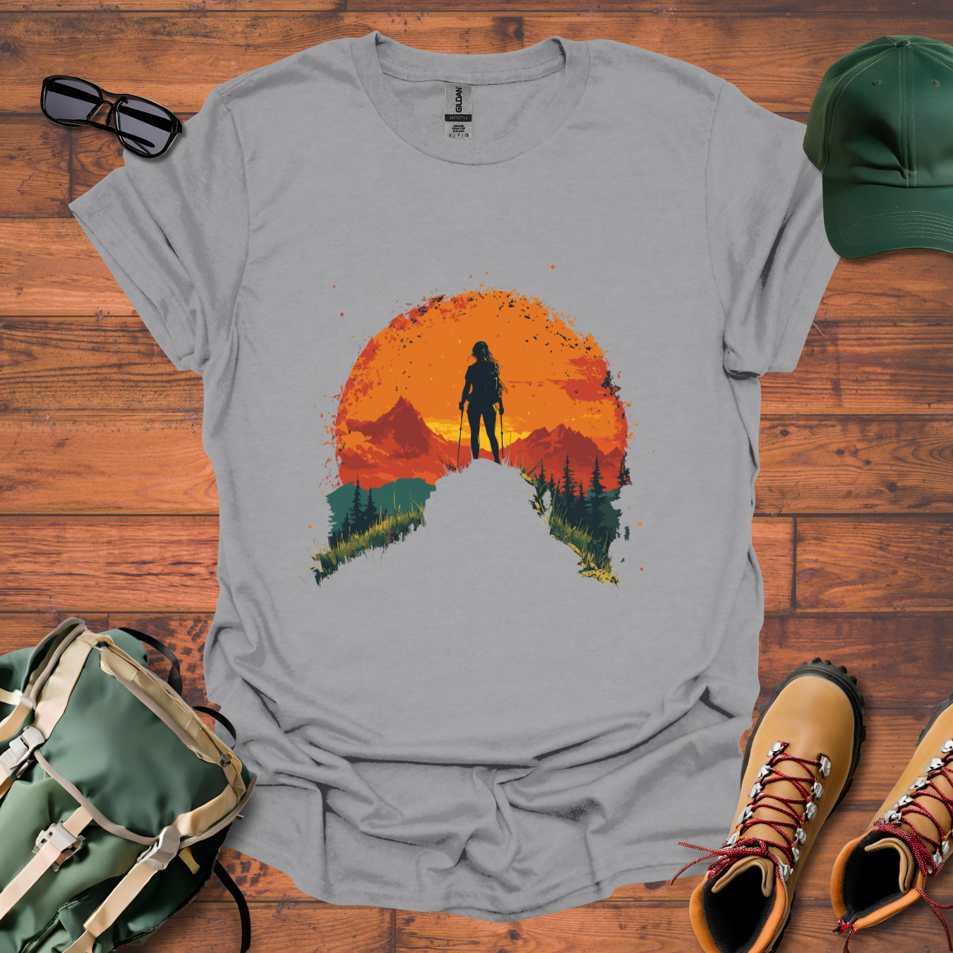 Woman Hiking Sun 5 Tee - Unisex Softstyle T-Shirt