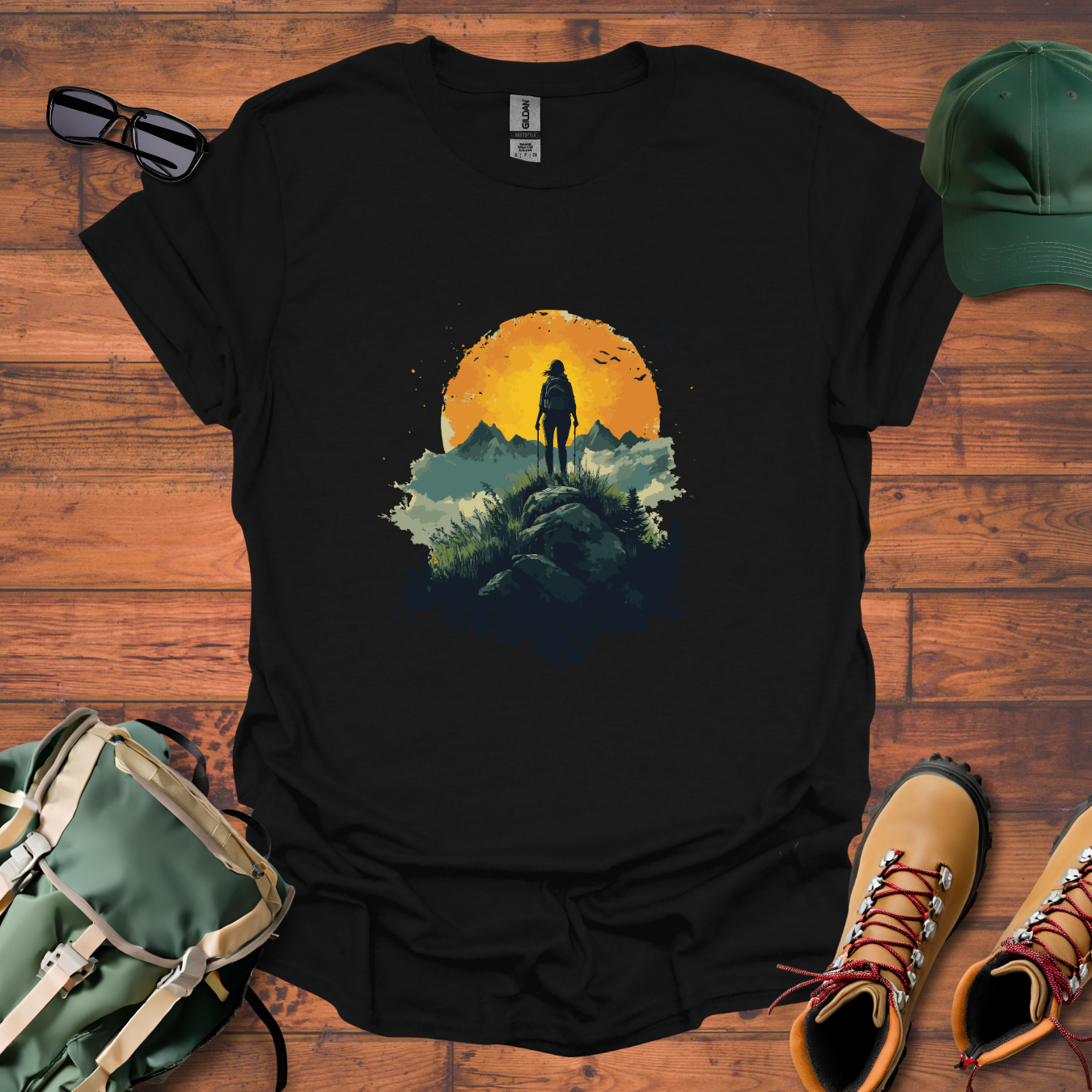 Woman Hiking Sun 6 Tee - Unisex Softstyle T-Shirt