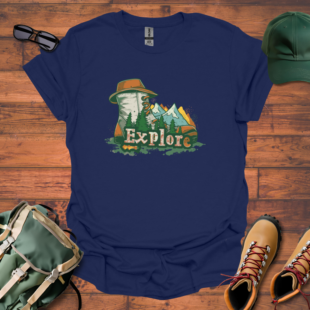 Boot Explore Hat Tee - Unisex Softstyle T-Shirt