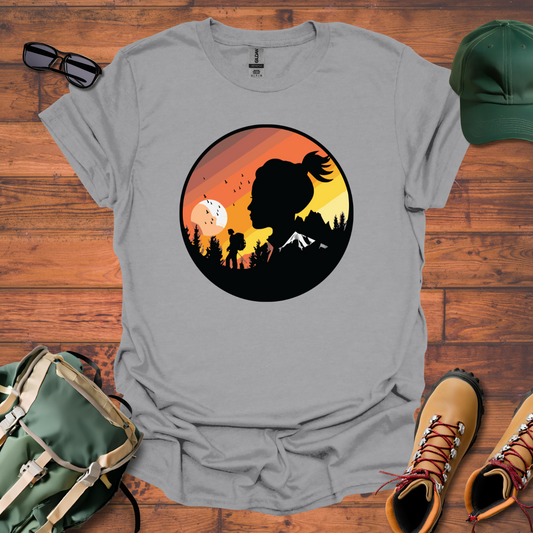 Hiker Woman Birds Tee - Unisex Softstyle T-Shirt