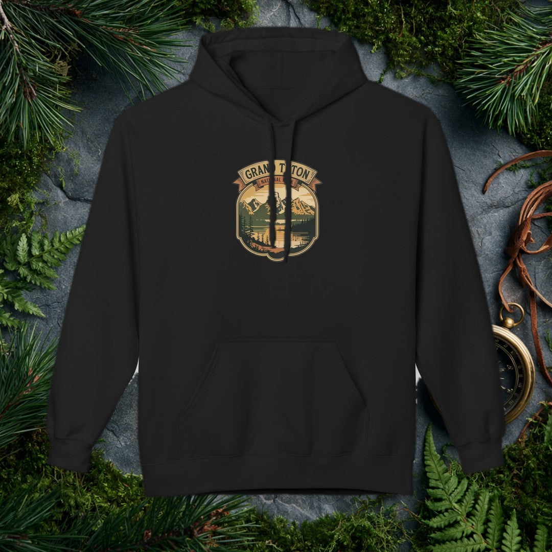 Cozy Meets the Outdoors A midweight softstyle fleece hoodie that's warm without the bulk — perfect for crisp trailheads, campfire nights, and everywhere in…