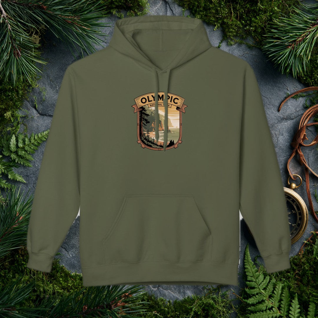 Cozy Meets the Outdoors A midweight softstyle fleece hoodie that's warm without the bulk — perfect for crisp trailheads, campfire nights, and everywhere in…