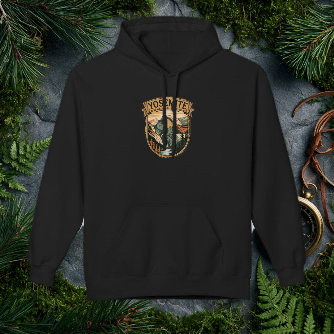 Cozy Meets the Outdoors A midweight softstyle fleece hoodie that's warm without the bulk — perfect for crisp trailheads, campfire nights, and everywhere in…