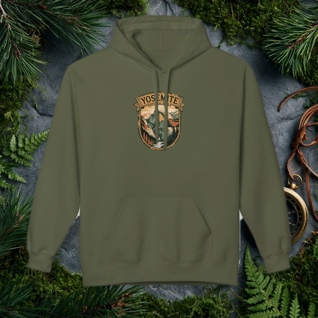 Cozy Meets the Outdoors A midweight softstyle fleece hoodie that's warm without the bulk — perfect for crisp trailheads, campfire nights, and everywhere in…